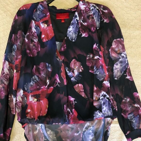 Jennifer Lopez Shirt - Picture 7 of 7